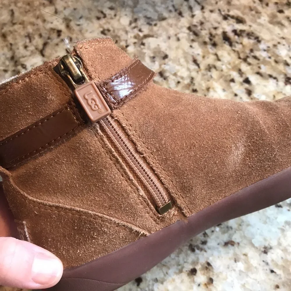 Ugg bow boots